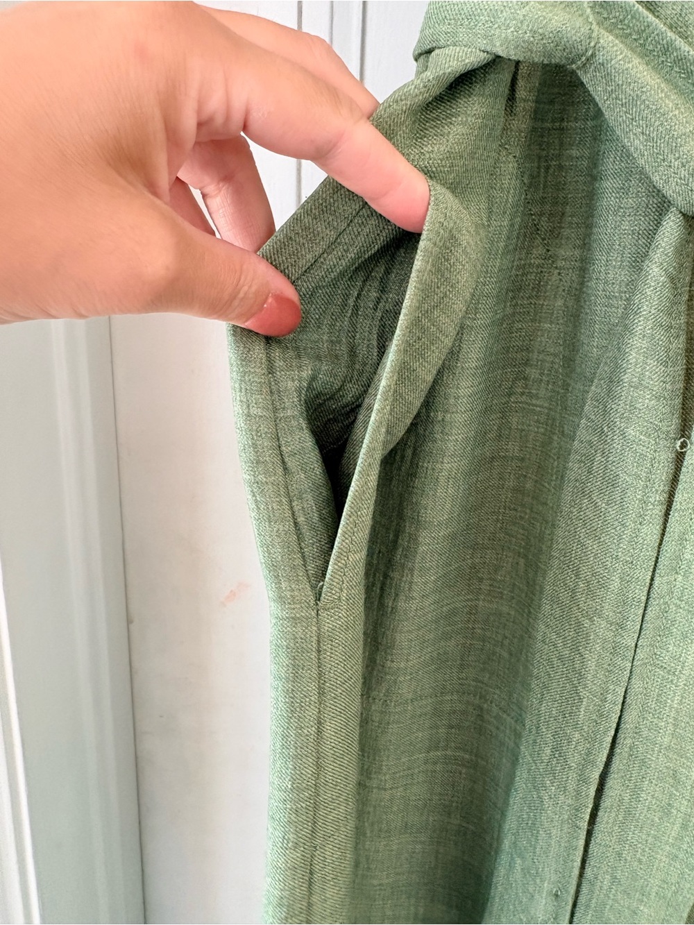 EUC Max Studio Tie-Waist Dress - Picture 4 of 9